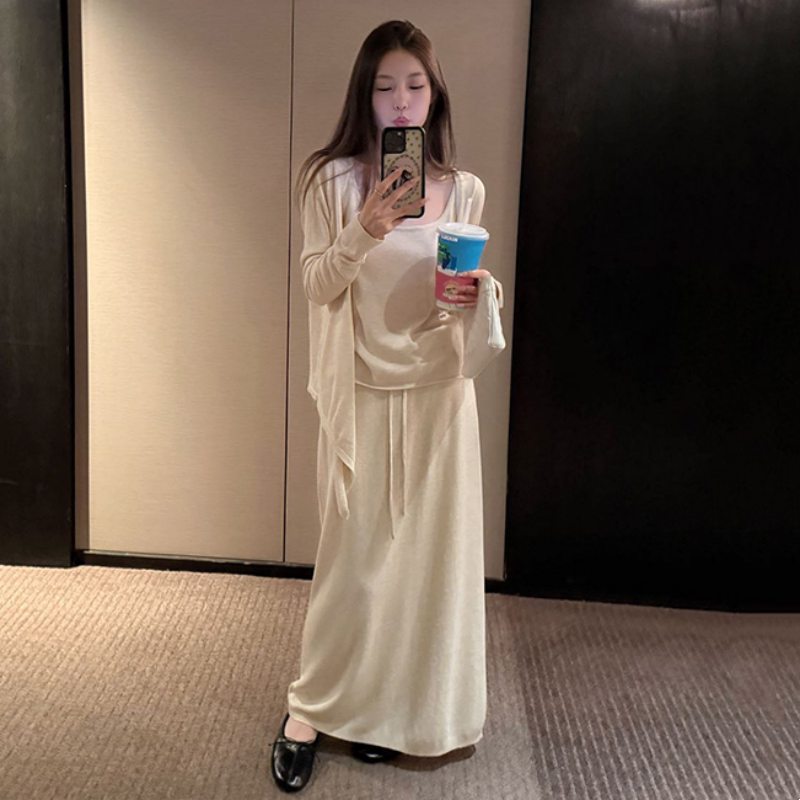Maternity Suit Korean Style Super Soft Knitted Cotton Lazy Vest Cardigan Skirt Autumn New Casual Three-Piece Set Maternity Suit Korean Style Super Soft Knitted Cotton Lazy Vest Cardigan Skirt Autumn New Casual Three-Piece Set