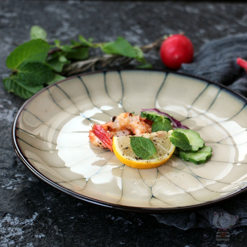 Japanese and high - grade variable glaze ceramic plates of sushi, eat dish dish restaurant all the raw material