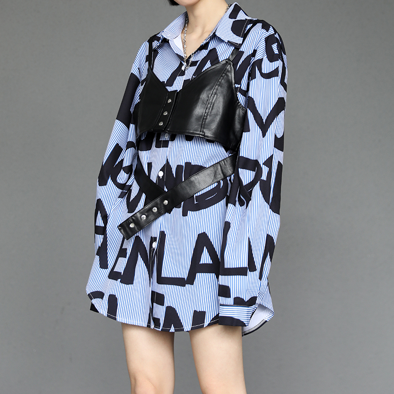 Design sensation Little crowdsourced 2022 spring summer Two sets Harness Vest Short blouse Vertical Striped Letters Shirt Woman