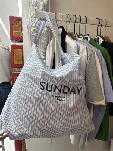 Брендовый шоппер на одно плечо, вместительная и большая летняя сумка