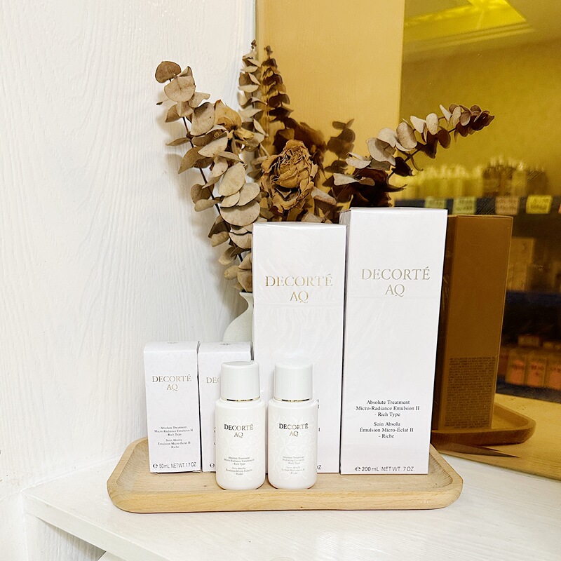 New Version! Decorte Aq Soothing and Brightening Lotion 30ml 50ml 200ml White Sandalwood Toner and Lotion Set