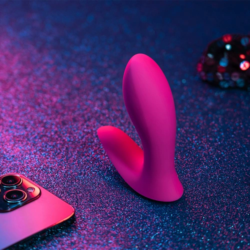 Lovense чувствует себя сгибателем в медовый прыжок с яйцеклеткой, носящие беспроводные сексуальные продукты с дистанционным управлением.