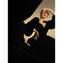 Aconiconi | French vintage velvet dress winter new long sleeves V neck temperament high waist temperament dress short skirt
