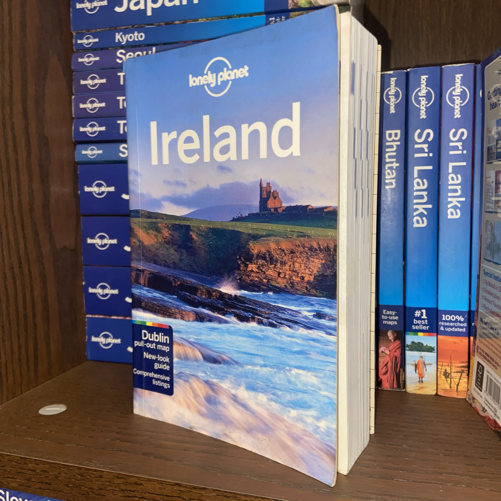 Ireland》孤独星球特价版，让你的爱尔兰之旅不再迷茫！出境必备攻略书！-国外旅游指南-淘宝好物网