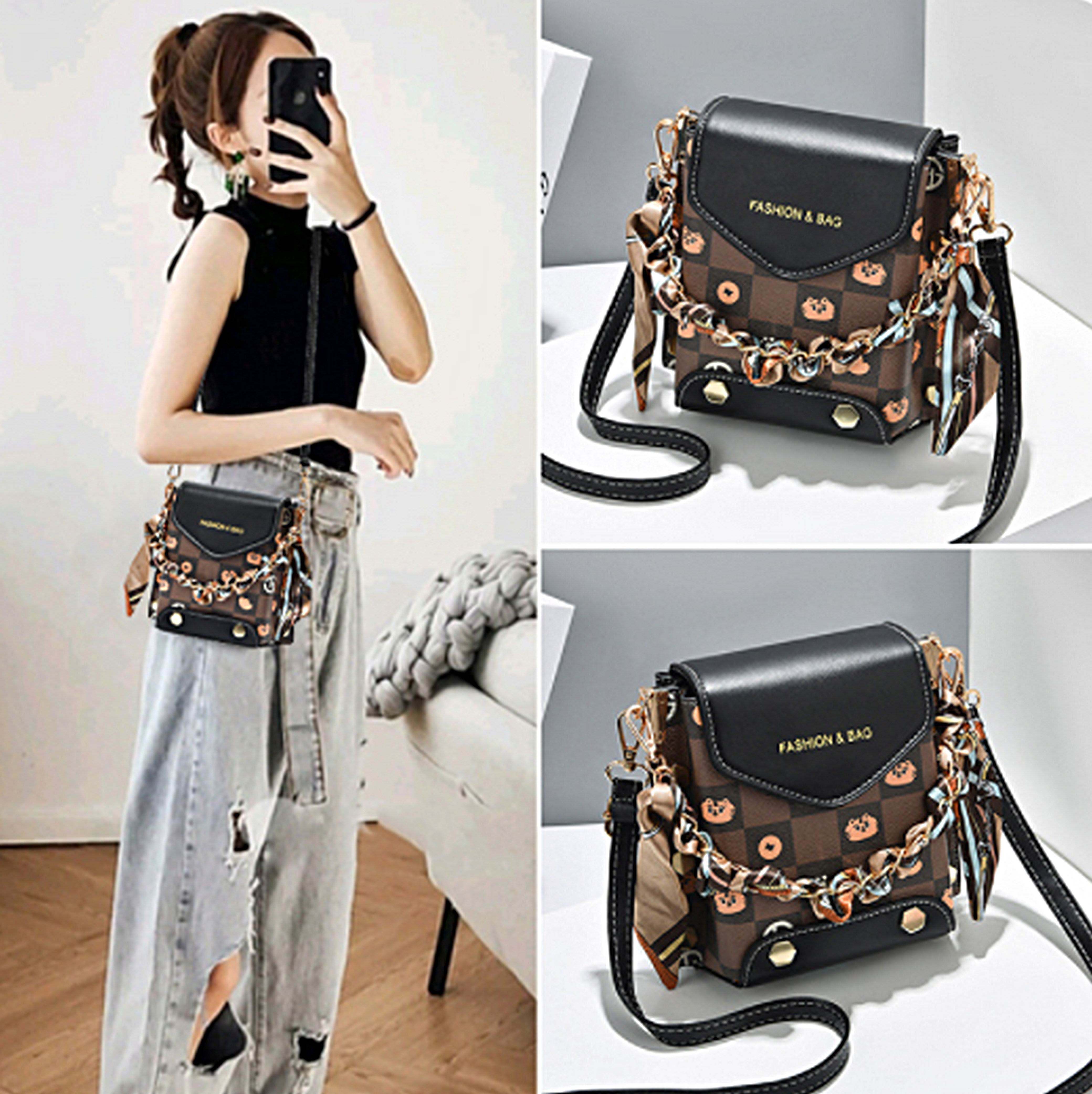 High-quality walking mobile phone bag female summer Korean version of the new lightweight messenger small package change this year is popular in Western style