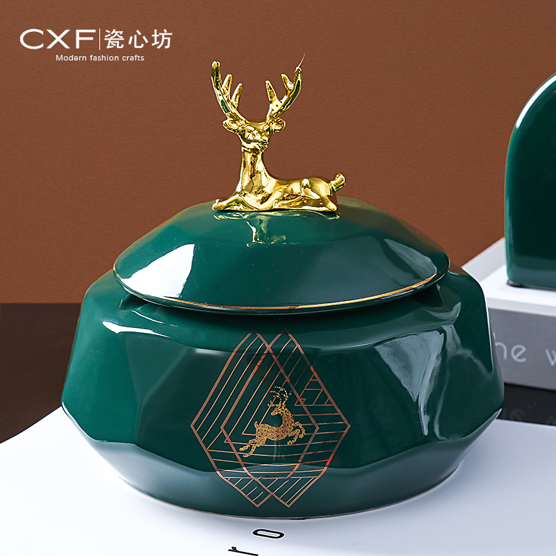 Nordic ins ceramic with lid anti-fly ash Ashtray Creative Individuality Trend Home Living Room European Style Extravaganza