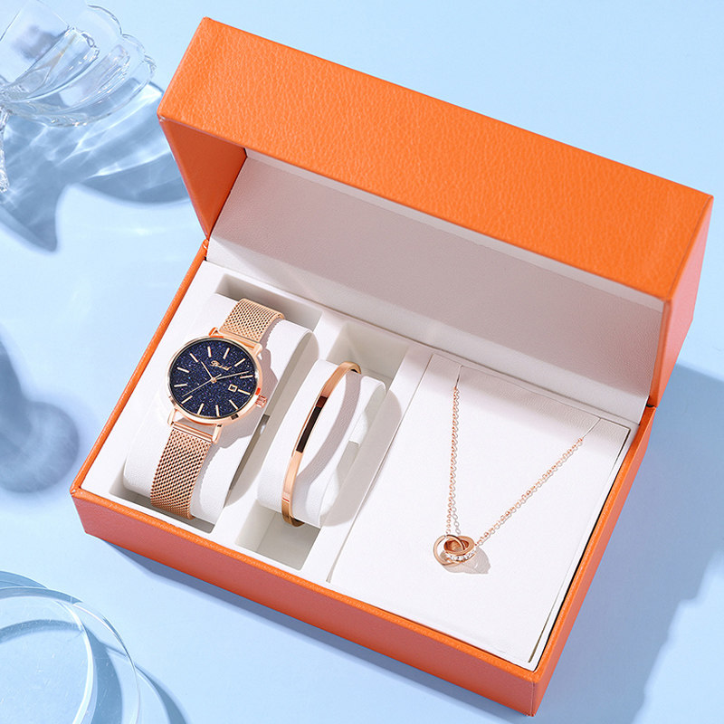 2021 New Amanie Full of Star Watches Lady Summer Ins Wind 520 Gift to Girlfriend Small Crowdwatch