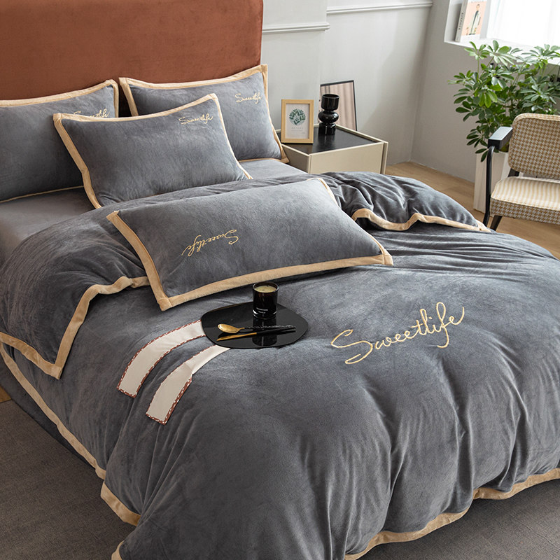 Milk Velvet Four-Piece Bedding Set for Winter, Coral Velvet Double-Sided Flannel Bed Sheet, Duvet Cover, Baby Velvet Three-Piece Bedding Set