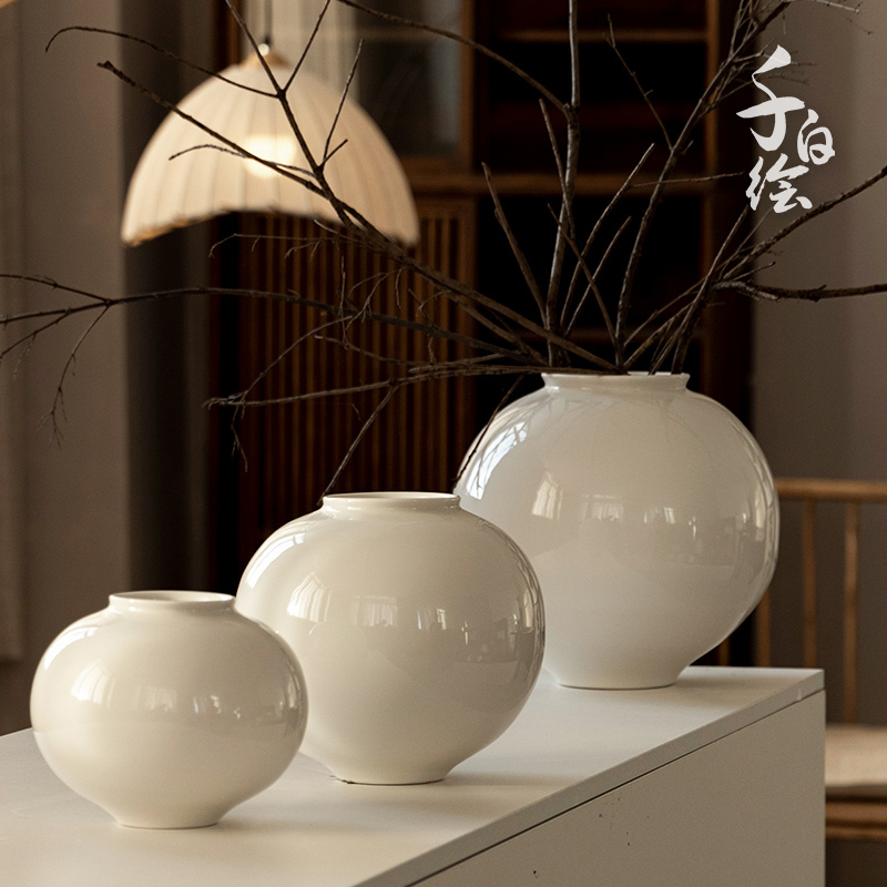 Wabi-Sabi Style Ceramic Vase, New Chinese-Style, White, Minimalist, for Arranging Dried Branches and Fresh Flowers, High-End Decorative Ornament, Moon Jar Wabi-Sabi Style Ceramic Vase, New Chinese-Style, White, Minimalist, for Arranging Dried Branches and Fresh Flowers, High-End Decorative Ornament, Moon Jar