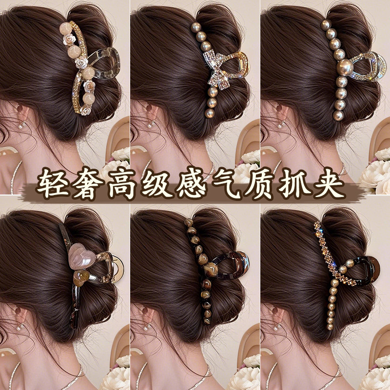 豪華で洗練されたヘアクリップ、2026年新作スタイル、髪の量が多い女性向け、アップスタイルに最適。