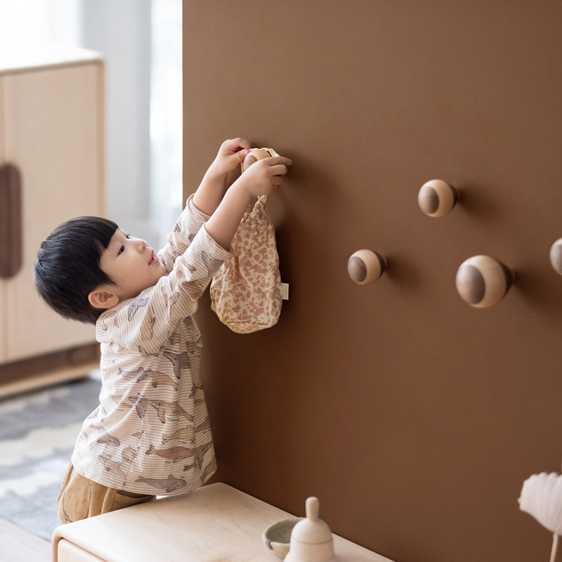Children on honeybee wall hanging solid wood parquet creative honeybee hanging bag scarves and other wall hanging