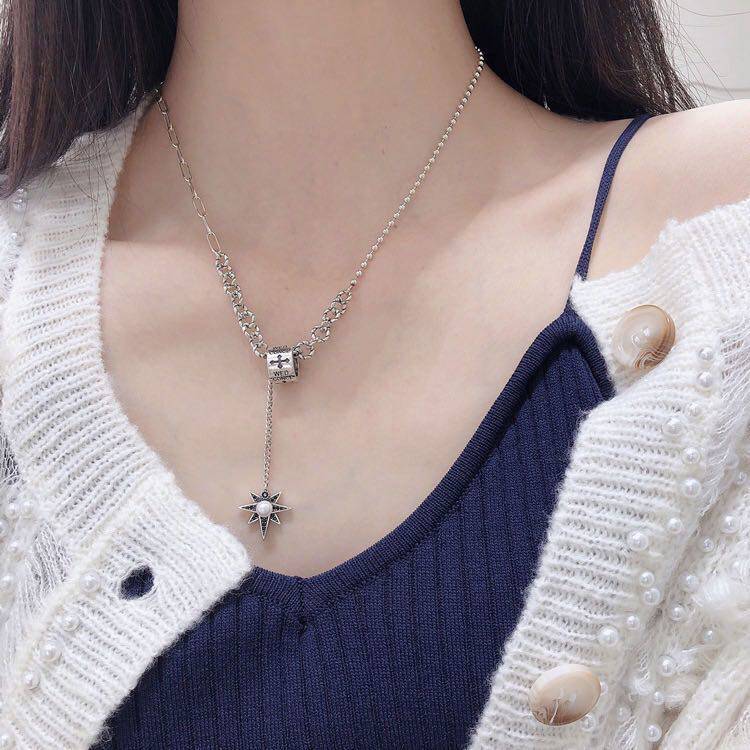 Small crowdsourced pure silver necklace woman design Eight Mans star lock bone chain cross pearl wool coat chain 2021 New wave