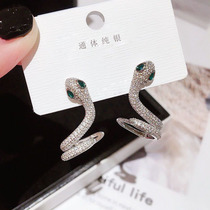 Ear-hanging snake earrings female design sense sterling silver earrings 2020 New Tide ear bone clip European and American personality earrings