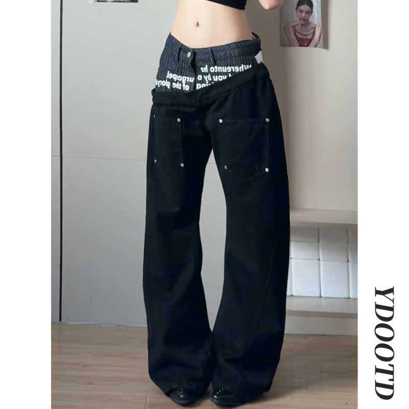 Fake Two-Piece American-Style Rivet Diagonal Cut Patchwork Jeans with a Unique Design, Letter Print, Double Waistband, Slightly Flared Straight-Leg Pants Fake Two-Piece American-Style Rivet Diagonal Cut Patchwork Jeans with a Unique Design, Letter Print, Double Waistband, Slightly Flared Straight-Leg Pants