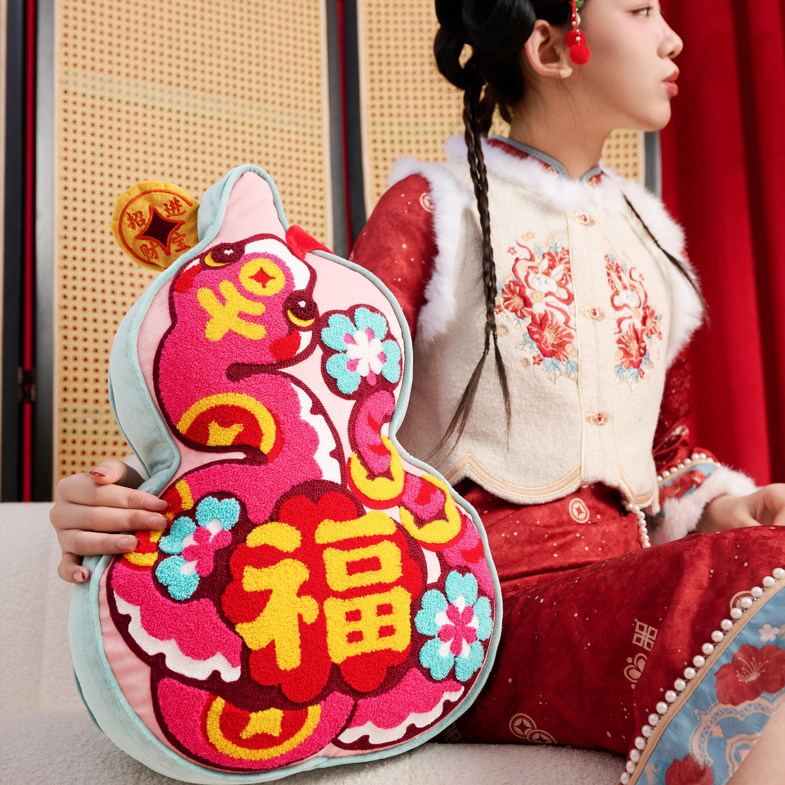 🐉新春必备！孚旺达【蛇盘福禄】葫芦抱枕，让你的客厅焕然一新