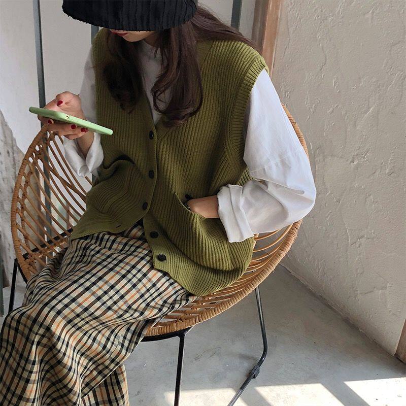 Spring Autumn Season Sleeveless Knit Waistcoat Cardio-hoodie Woman Retro Outside Wearing Vest External Hitchhiking Korean Version Loose V neck sweater waistcoat