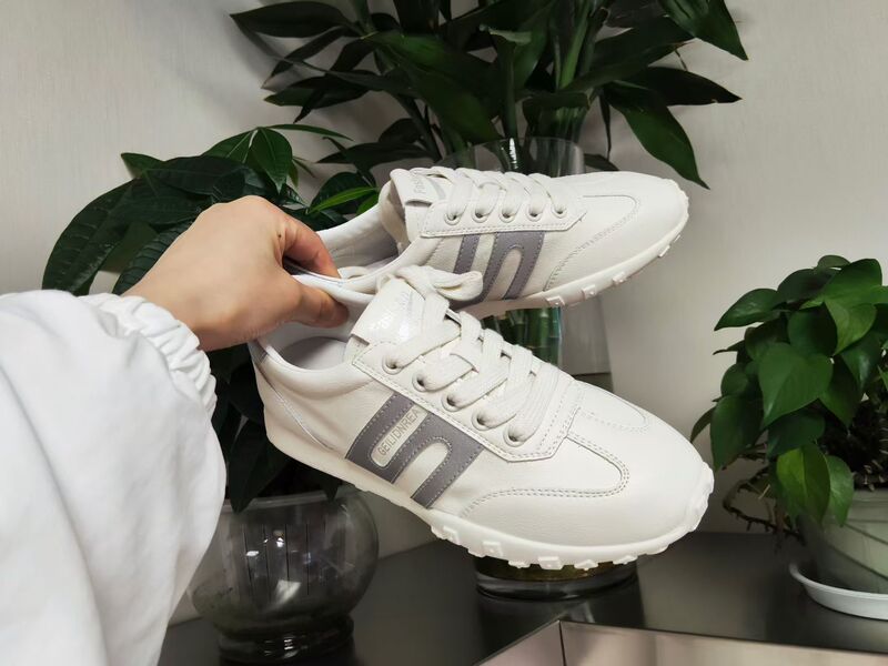 Connie Women's Shoes 2026 New Genuine Leather Lightweight Running Shoes with Rubber Sole, Non-Slip, Solid Color Sports Running Shoes, Versatile Trendy Shoes