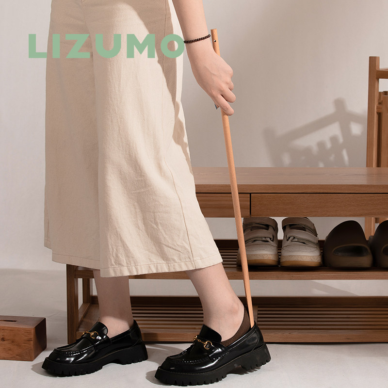 Solid wood shoes plucked lengthened shoe pickpocketing wooden creative long handle shoe plucked shoe lifter for home wearing shoes with shoes