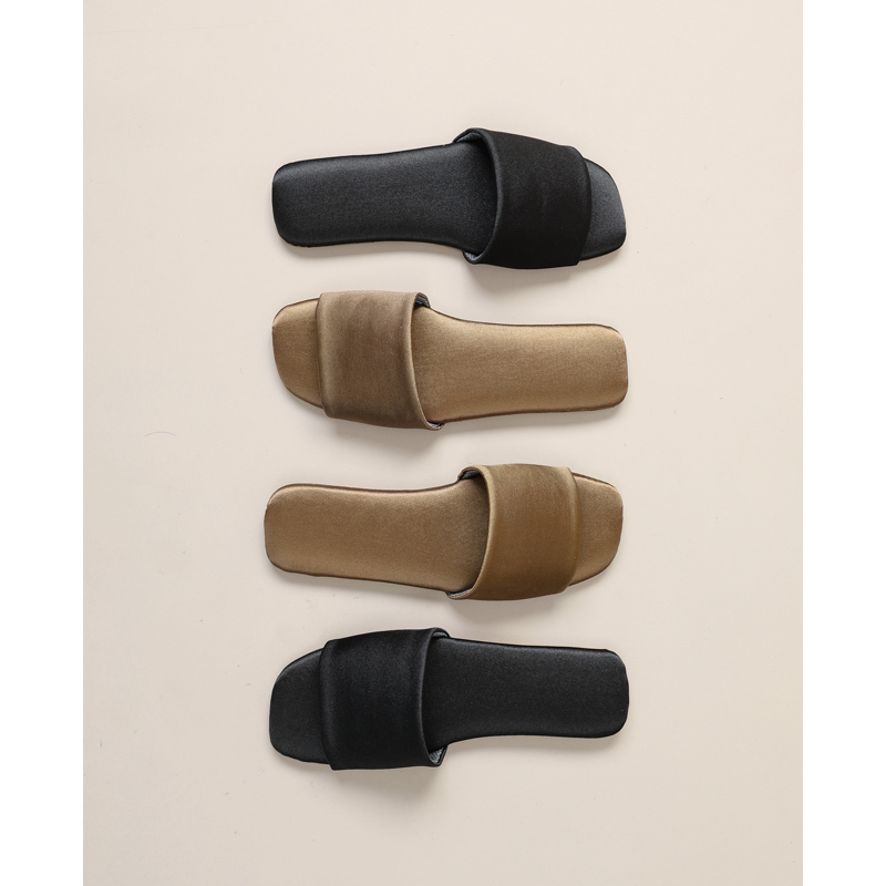 Youxin Silk Cool Slippers for Indoor Home Use in Summer, Non-Slip, High-End Satin Slippers for Women, Suitable for Outdoor Wear with Rubber Soles Youxin Silk Cool Slippers for Indoor Home Use in Summer, Non-Slip, High-End Satin Slippers for Women, Suitable for Outdoor Wear with Rubber Soles