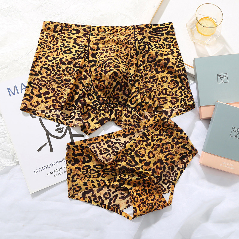 2 Sexy BAO WEN Lovers Briefs Winter Passion Men And Women Youth Fashion Middle Waist No Marks Soft Underpants Slim