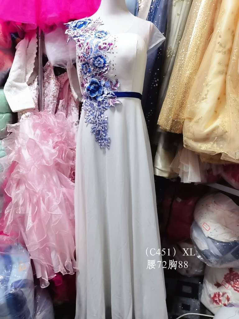  XL+C451 waist 72 breasts 88 rent   + $3.14 