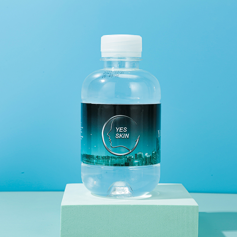 矿泉水定制logo小瓶装，展会企业定制水，结婚礼标签，整箱包邮迷你泉水，你的专属定制水解决方案！💧✨