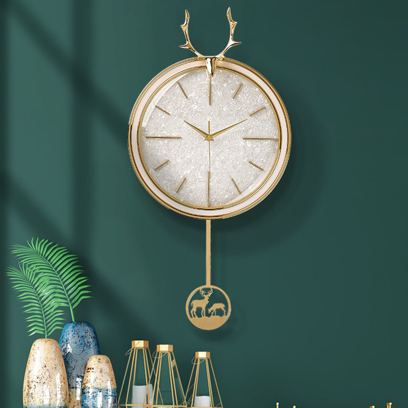 Nordic minimalist home hanging clock living room clocks and watches modern clock Eurostyle individuality fashion creative deer head light extravagant hanging table