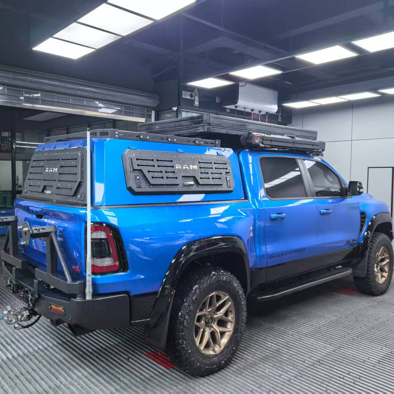 霸王龙RAM Trucks后箱盖：公羊RAM 1500 Rev后备箱升级，皮卡车玩家必入神器！-皮卡尾箱盖-淘宝好物网