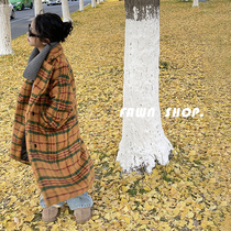Girls fashionable tartan coat knee-length quilted thickened color-blocked coat retro Hong Kong style trendy winter clothing