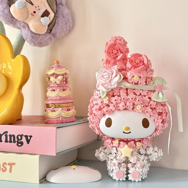Sanrio Melody Rose Star Language Kuromi Rose Star Wish Moonlight Society assembled fun high building blocks toy for women