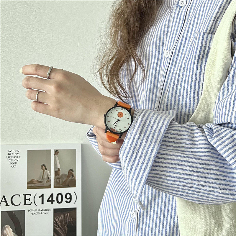 Minimalist Women's Quartz Watch With Silicone Strap For Girls_voghion.com