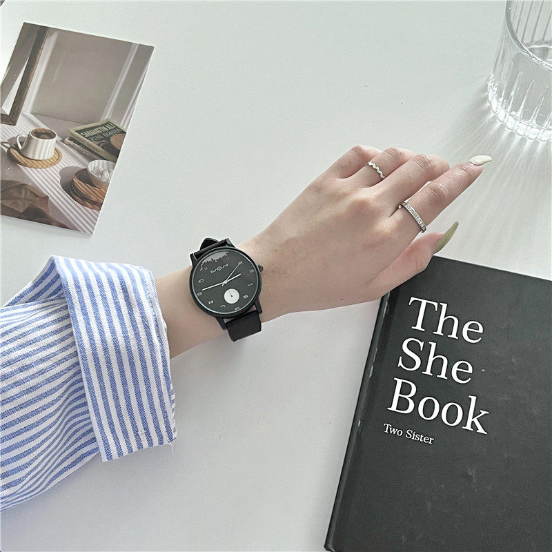 Minimalist Women's Quartz Watch With Silicone Strap For Girls_voghion.com