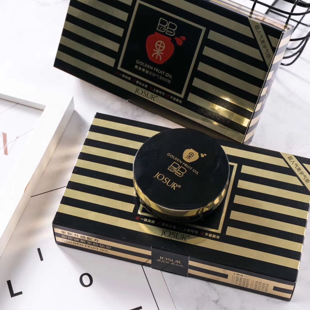 French big-name golden fruit oil face-changing air cushion BB cream natural concealer moisturizing not card powder is not easy to take off makeup