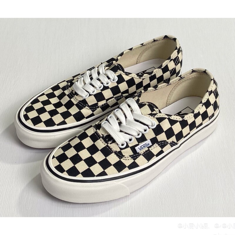 Vans Authentic 44 Dx Anaheim Checkerboard Lace-Up Low-Top Canvas Sneakers for Men and Women