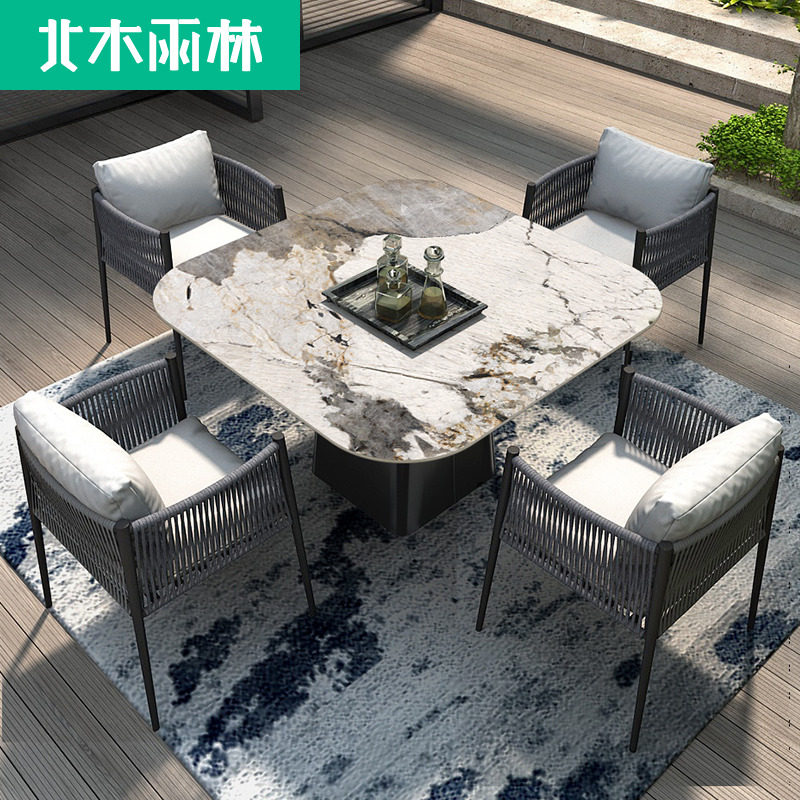Courtyard Design Garden Villa for Leisure and chairs Hotel Minjuku outdoor terrace sunscreen waterproof outdoor table and chairs