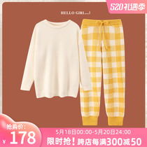 Day Faculty Soft Mian Sleeping Woman Autumn Winter Coral Fleece Thickened Sweater and Cute Plaid Suit can be worn outside the home clothes