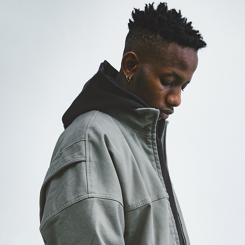 米色衣服真的百搭吗？2025流行趋势下的配色与『穿搭』指南