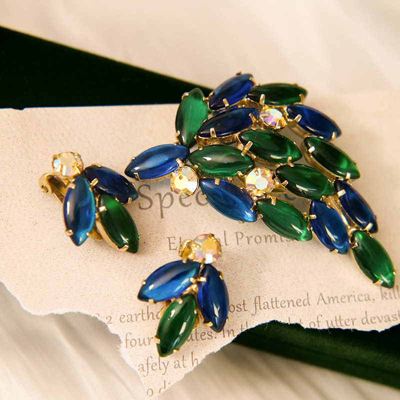 Lombardy Vintage USA 70s refined tape sensing glass brightness two sets