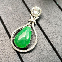 Colorful Yunnan Burma A goods natural jade belt certificate 18k gold inlaid full-color ice drop pendant