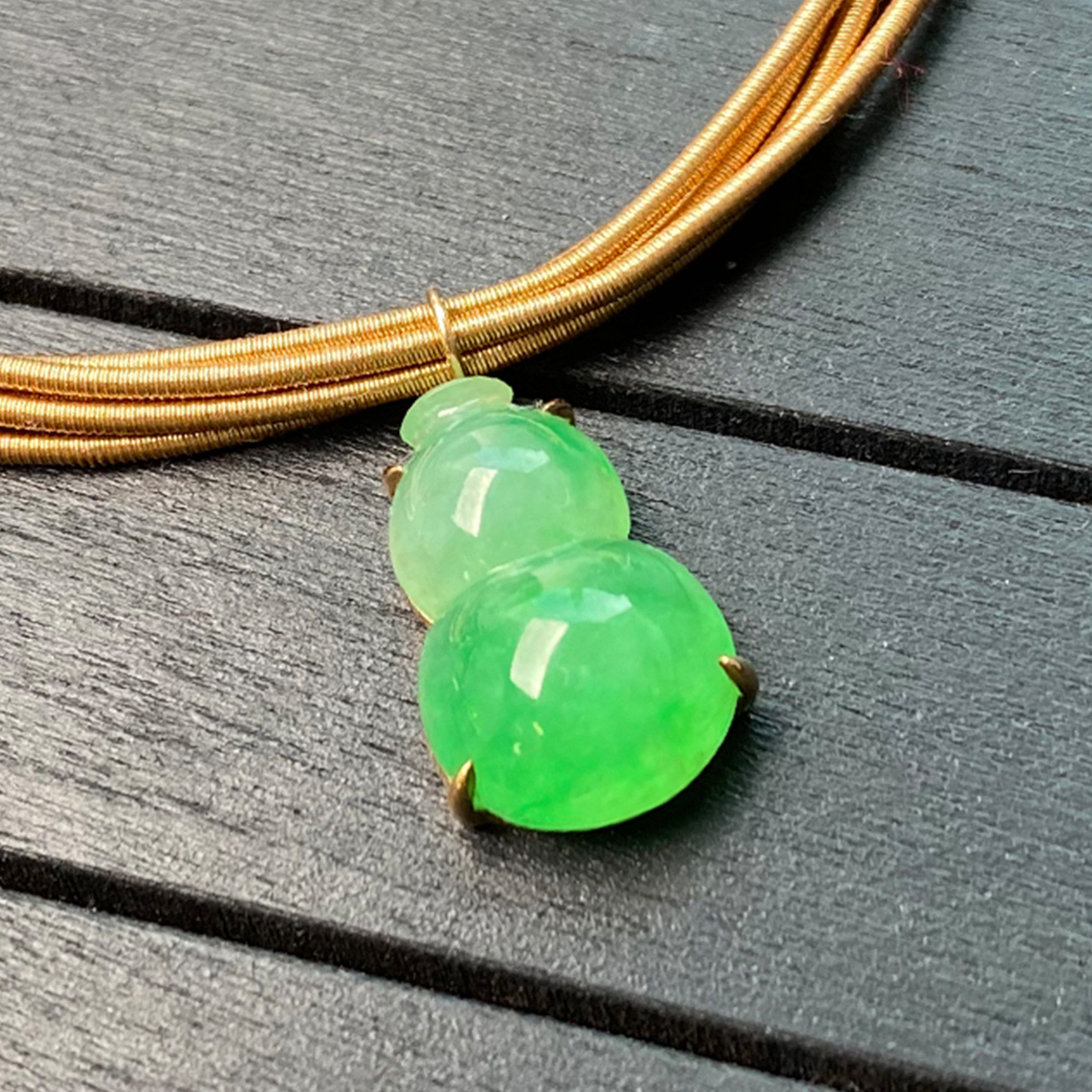 Color Yunnan Myanmar A - cargo natural emerald belt certificate 18k gold with color - mounted huzuo bracelet