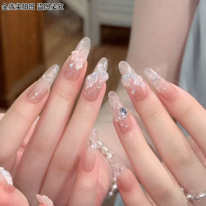 【Mermaid Princess】March Rabbit Early Autumn Three-Dimensional Carved Fish Tail Elegant Whitening Nail Art Handmade Wearable Nails