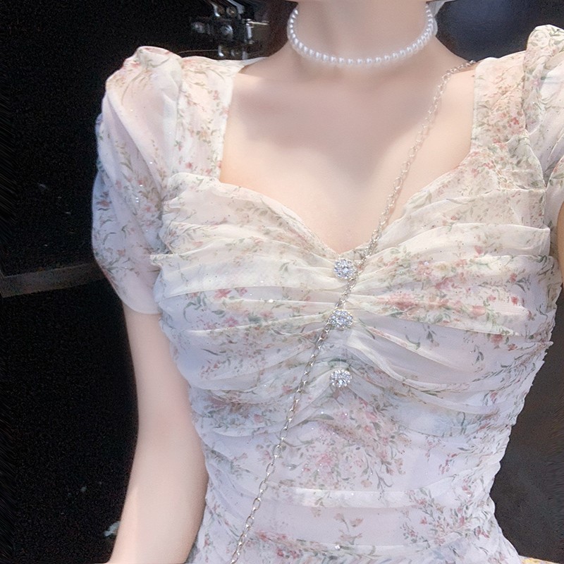 Design And ColorSweet can salt French Minority Gentle wind Close your waist Show thin fairy Chaoxian Forest Department Buttocks Broken flower Dress female summer