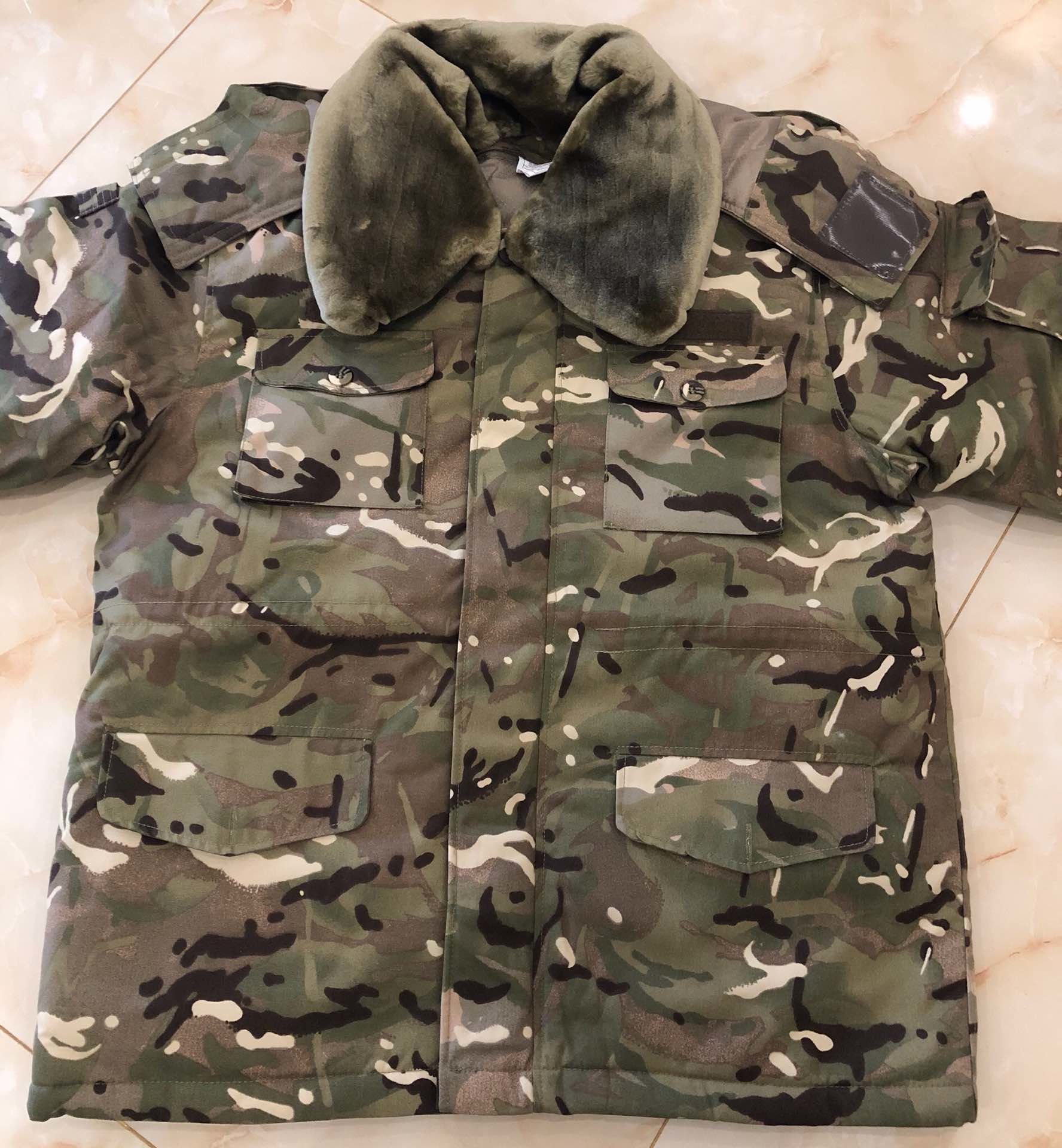 The new multi-terrain camouflage training coat is thickened and warmed by the outdoor mountaineering camping winter waterproof cotton coat for military fans