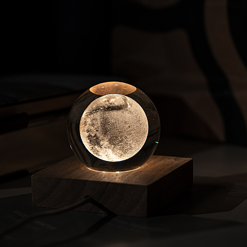 "Moon in Hand" Heals Romantic Crystal Ball Creativity Sends Friends Desktop Ornaments for Birthday and Spring Festival Gifts