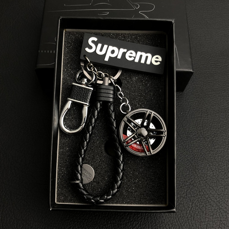 Creative Car Wheel Hub Keychain Pendant for Men and Women, Stylish Bag Accessory, Exquisite Trendy Jewelry Model Keychain