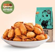 (Three squirrels _ Hand-peeled Badan wood 235g)Leisure snacks Nuts fried specialty dried fruit almond kernels