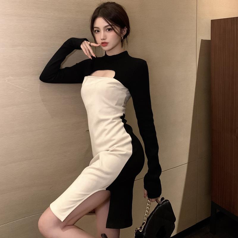 Splicing hollowed-out women's autumn and winter 2022 new Korean version swarm with bottom nepotism machine open fork bag hip-a-character dress