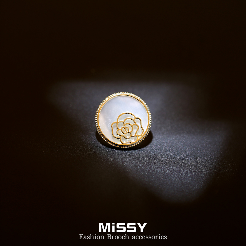 Rose round anti-walking light buckle neckline decoration minimalist shell brooch female upscale small pin fixed clothes