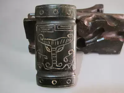 Ancient Jade old Jade old Jade old animal face pattern double-sided process Hetian Jade high ancient pendant