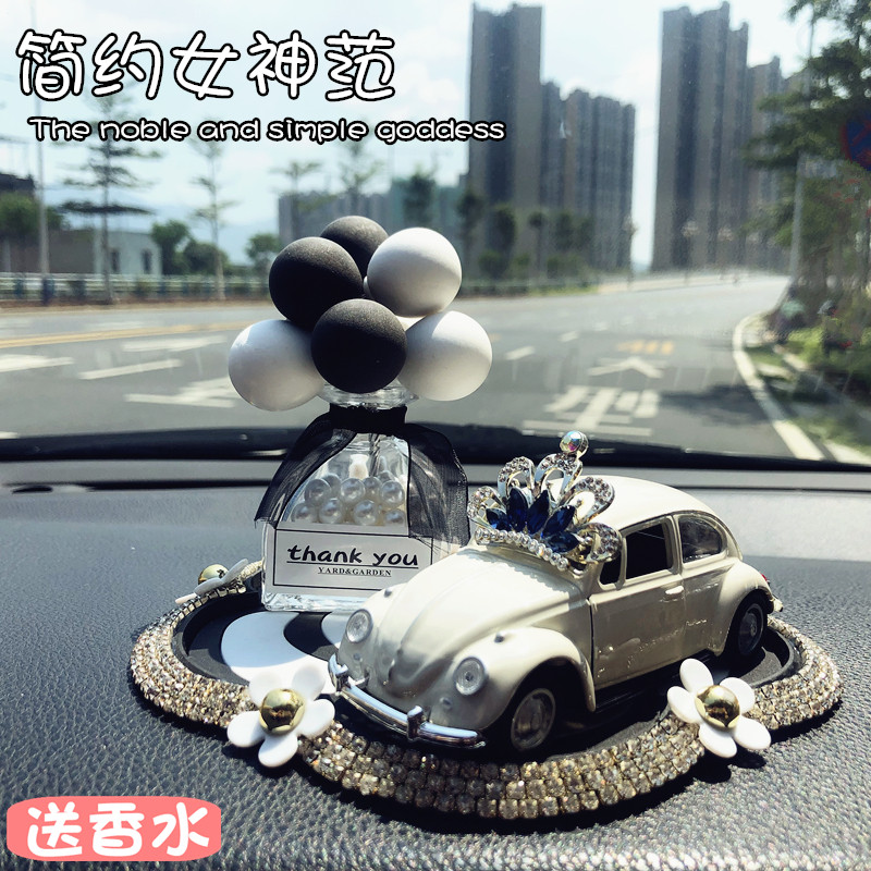 Adornment vehicles in car upmarket Atmospheric Female On-board Swing car Accessories Car Accessories Lady Car